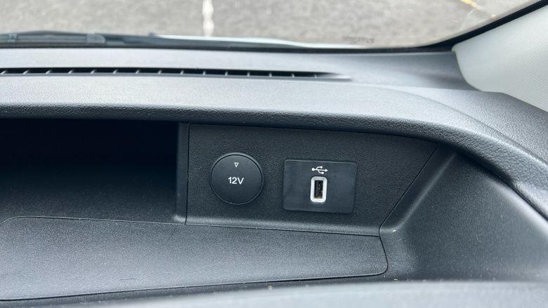 Ford Transit Custom 300 L1 Diesel Fwd 2.0 EcoBlue 130ps Low Roof Limited Van